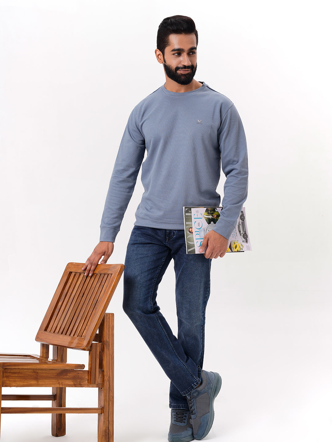 Men Mid Blue Straight Fit Denim