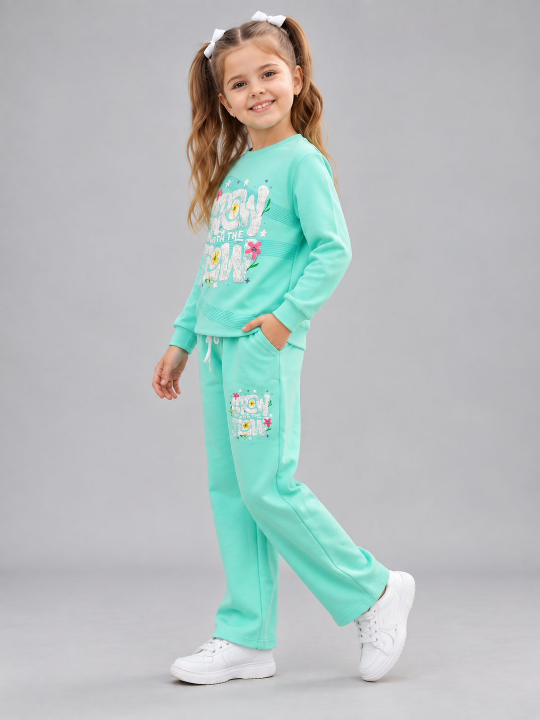 Girl's Stylish Chest Print Round Neck Co-Ord Set