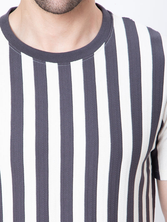 Mens Round Neck Vertical Stripers Tshirt