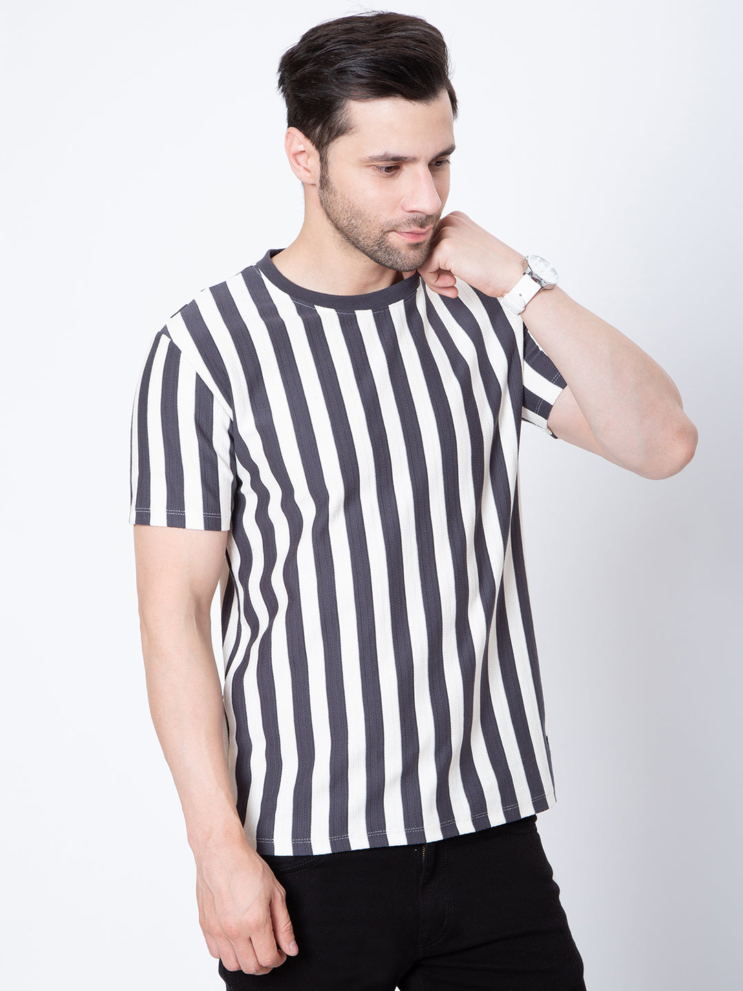 Mens Round Neck Vertical Stripers Tshirt