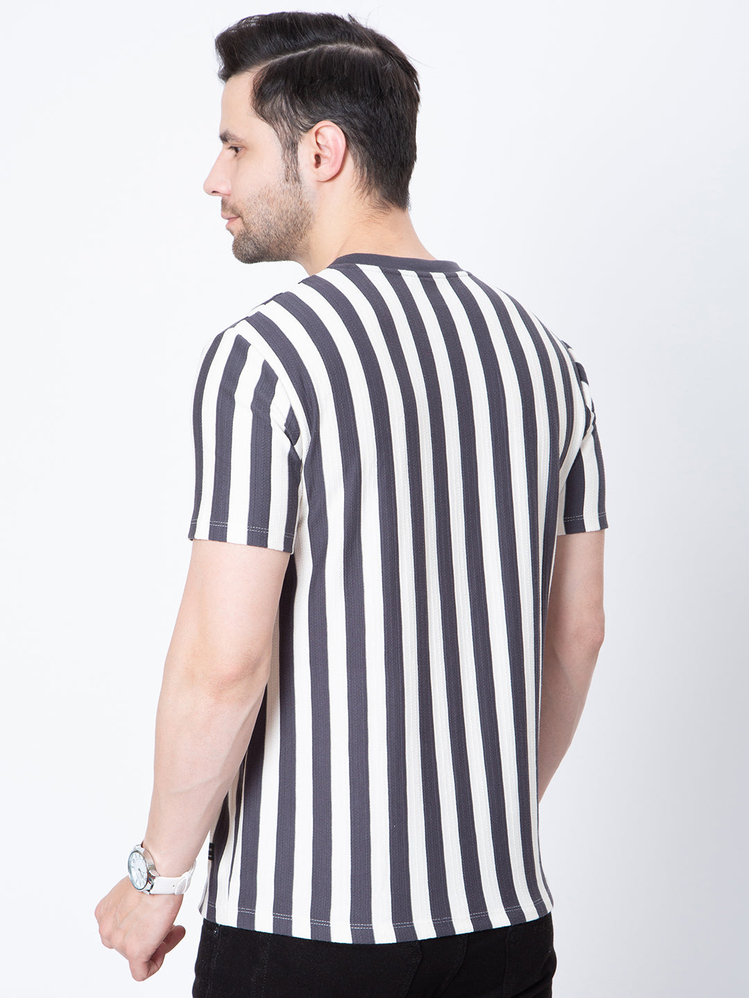 Mens Round Neck Vertical Stripers Tshirt