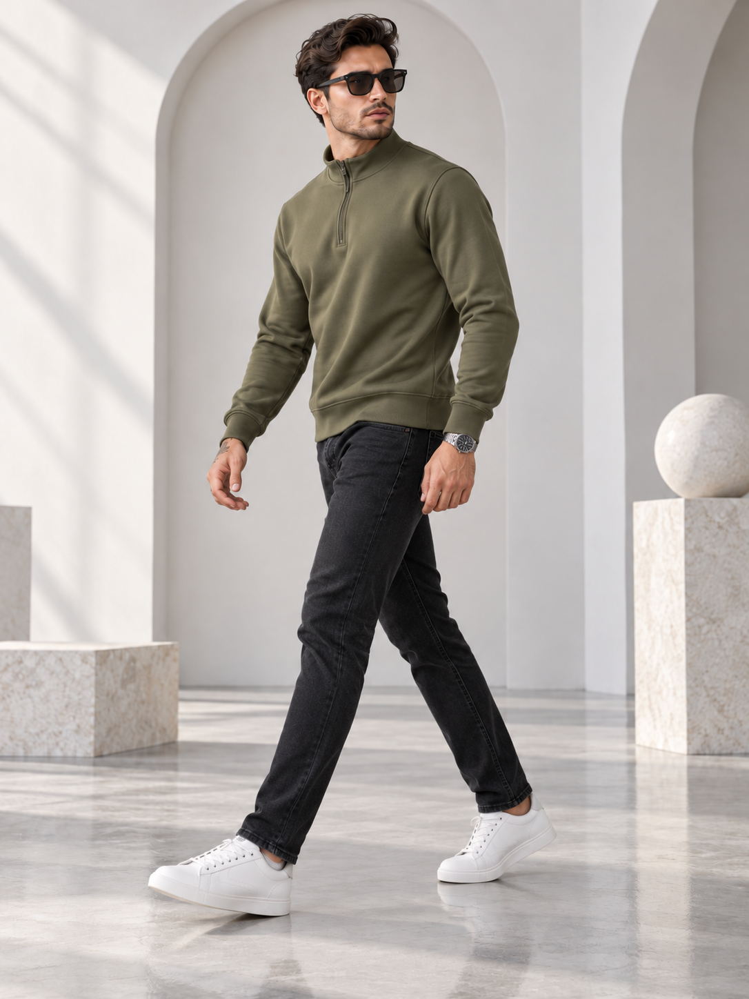 Green Colour Regular Fit  Primium Sweatshirt