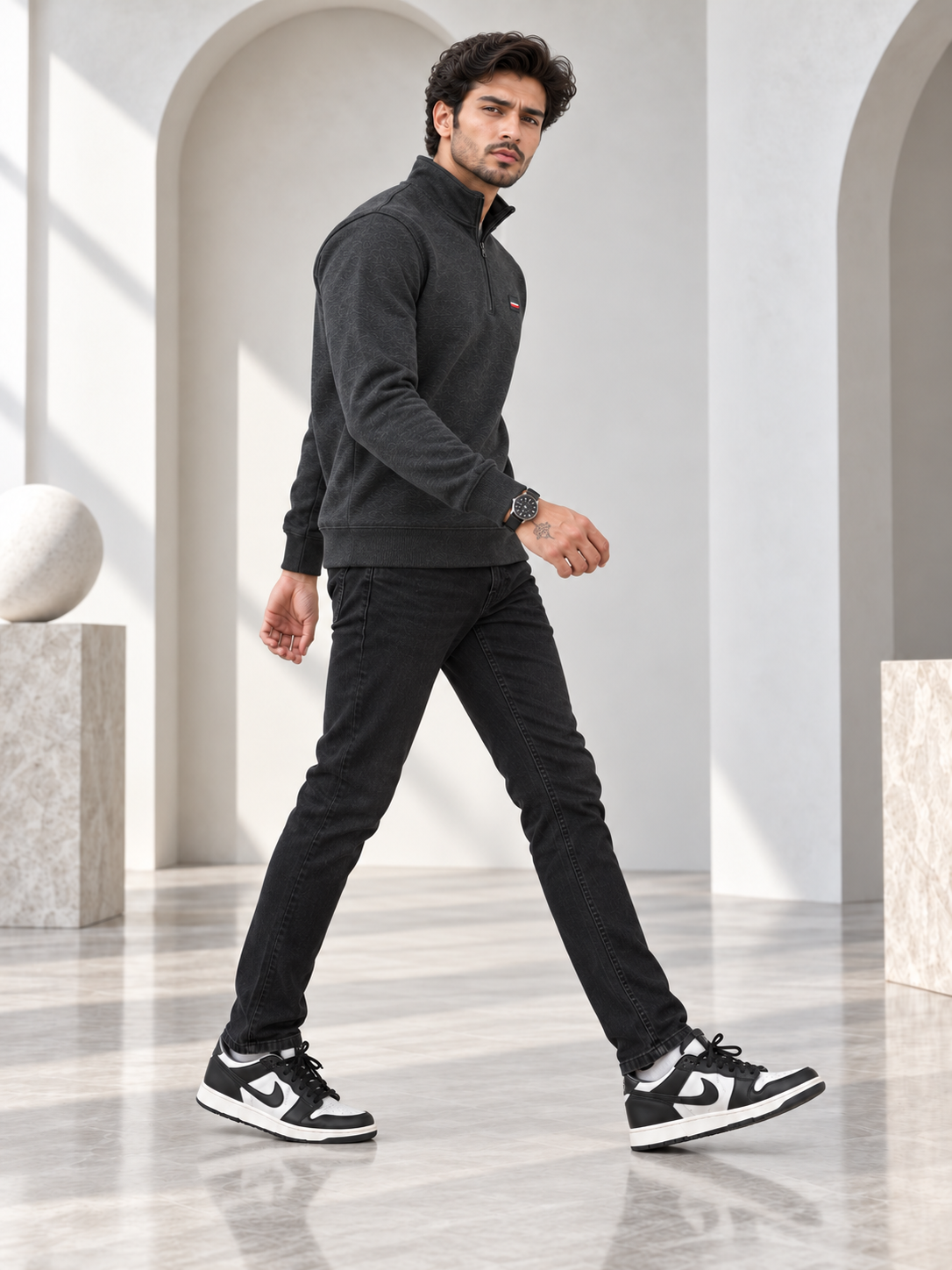 Black Colour Regular Fit  Primium Sweatshirt